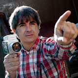 Pablo Bürmann con una cámara